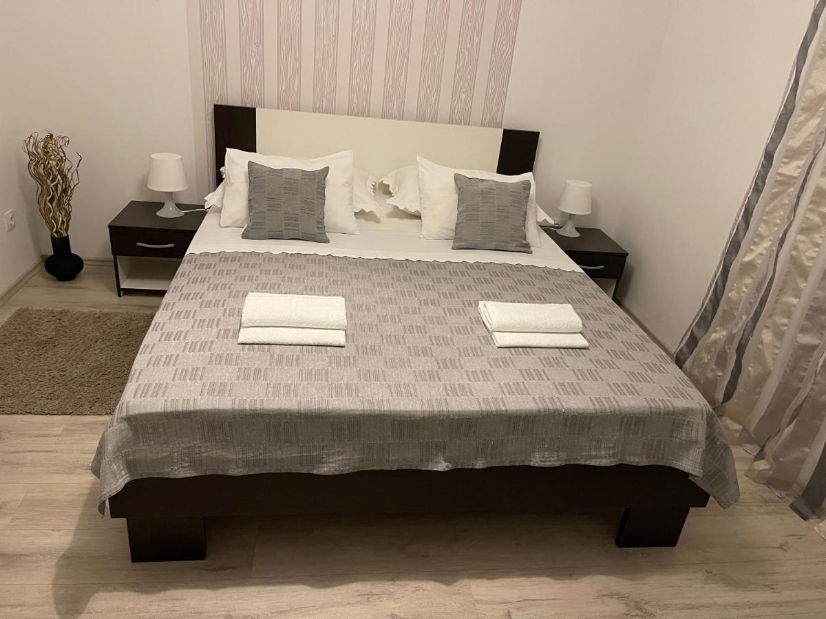 Apartments Antisa Baska Voda Ngoại thất bức ảnh